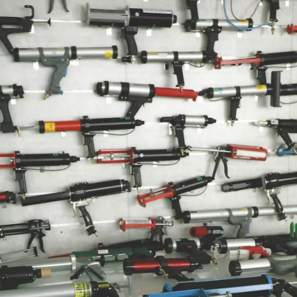 スルツァー COX 1成分式空気圧式600mlビーズ＆スプレ - Caulking Gun Dispensing のレビューと価格